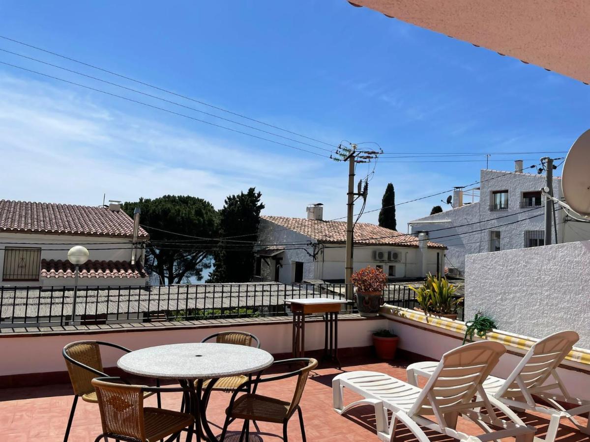 Familiar En Canyelles Appartement Roses
